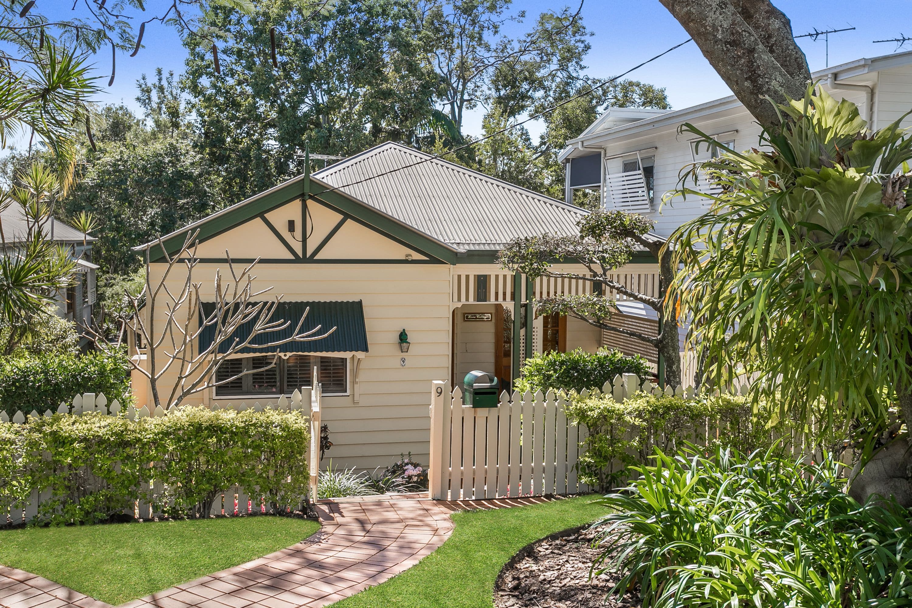 9 Palm Avenue, Sherwood QLD 4075, Sherwood - Image 1