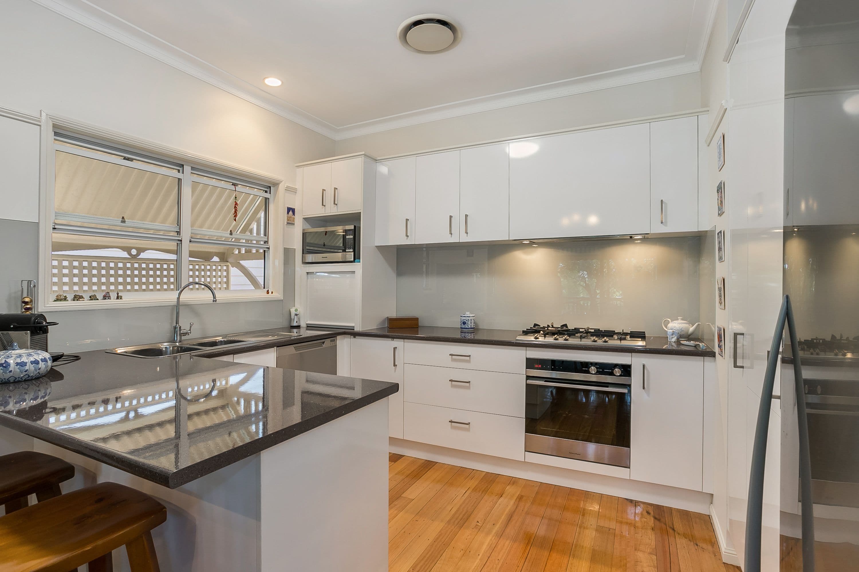 9 Palm Avenue, Sherwood QLD 4075, Sherwood - Thumbnail 2