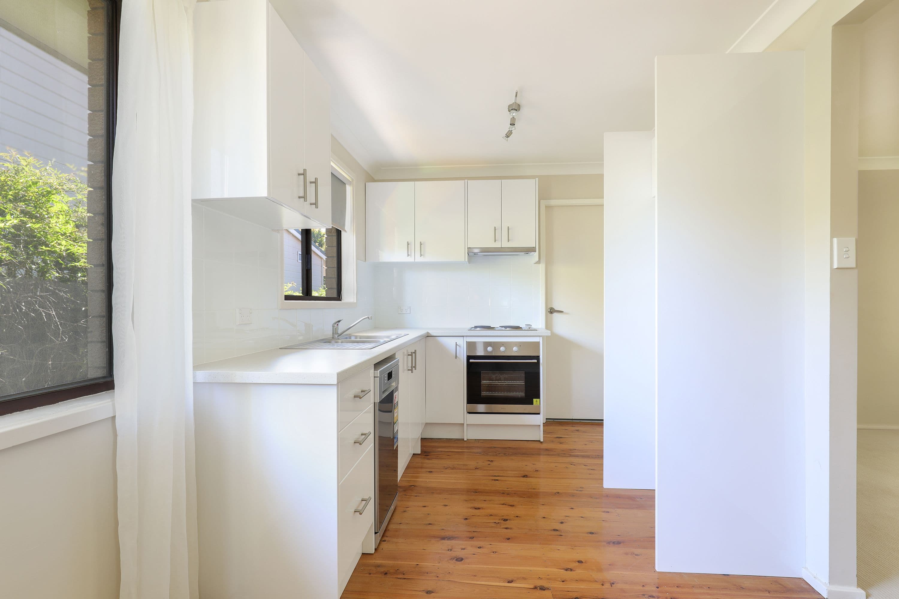 32 Railway Parade, Medlow Bath NSW 2780, Medlow Bath - Thumbnail 3