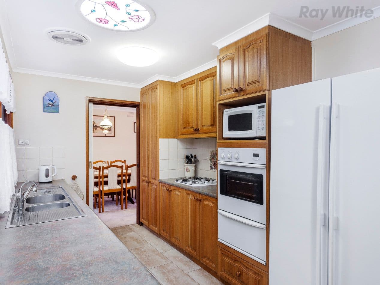 15 Casuarina Avenue, Boronia VIC 3155, Boronia - Thumbnail 2
