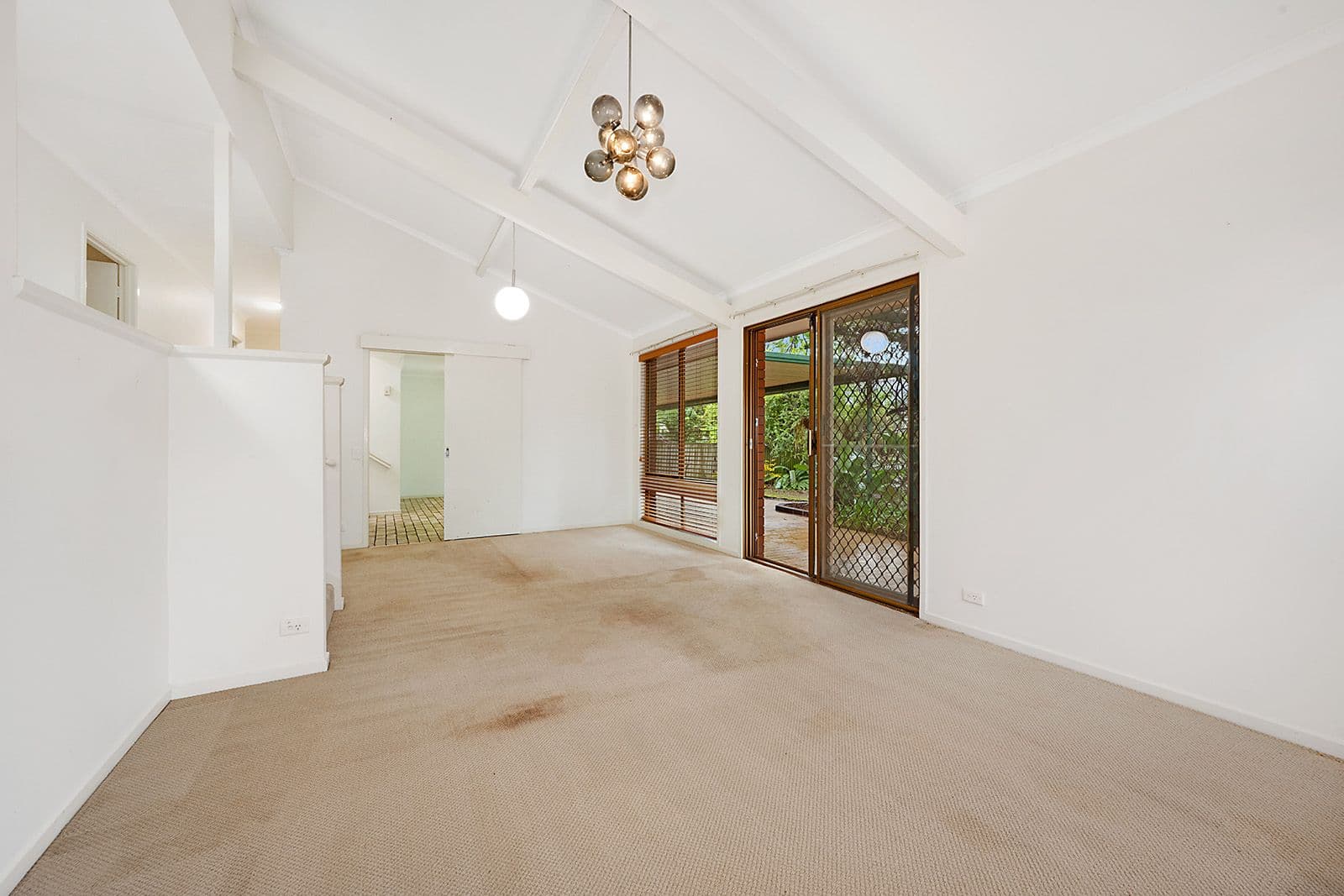 4 Bejimba Street, Kenmore QLD 4069, Kenmore - Thumbnail 4
