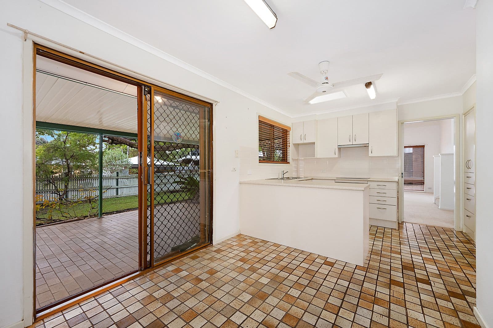 4 Bejimba Street, Kenmore QLD 4069, Kenmore - Thumbnail 7