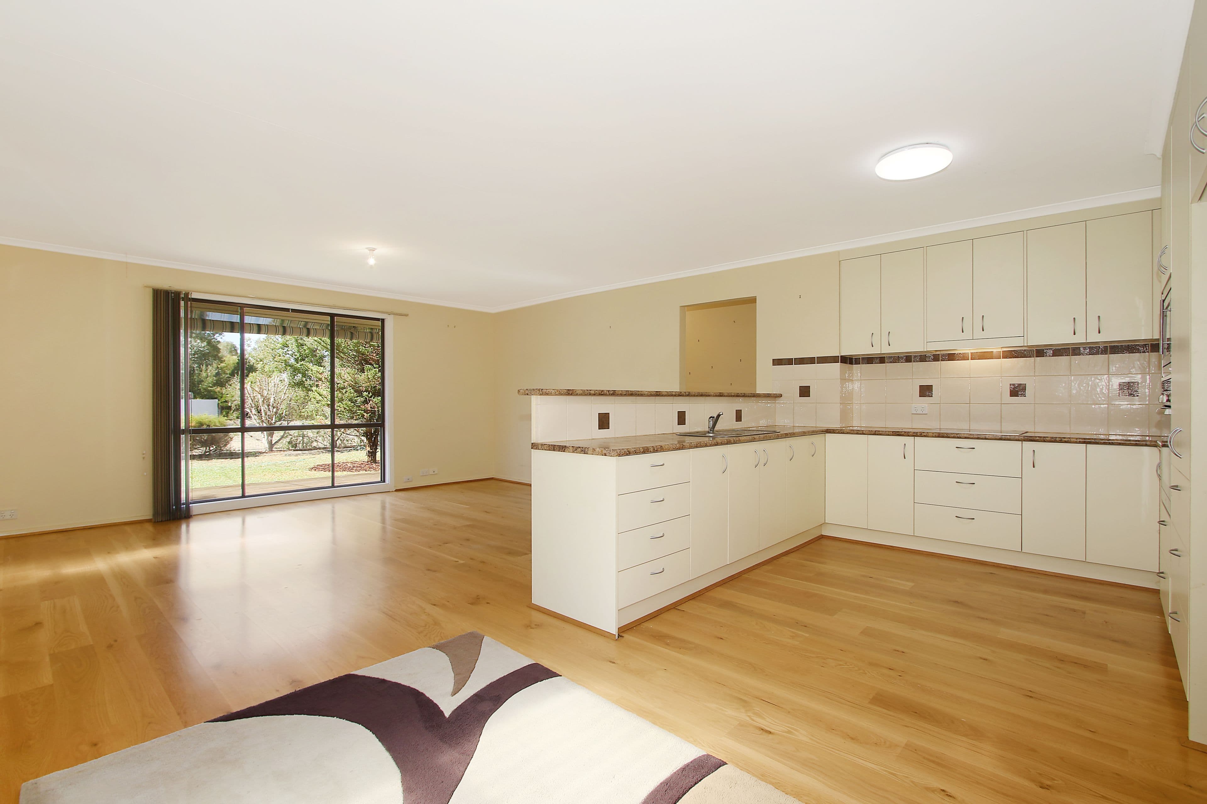 143 Larmer Street, Howlong - Thumbnail 7