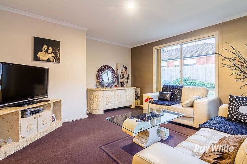 6 Lockwood Rise, Lynbrook VIC 3975, Lynbrook - Thumbnail 2