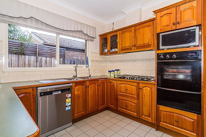 11 Whipbird Court, ROWVILLE VIC 3178, Rowville - Thumbnail 4
