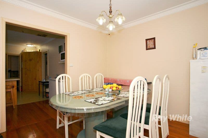 10 Ericksen Street, SPRINGVALE VIC 3171, Springvale - Thumbnail 4