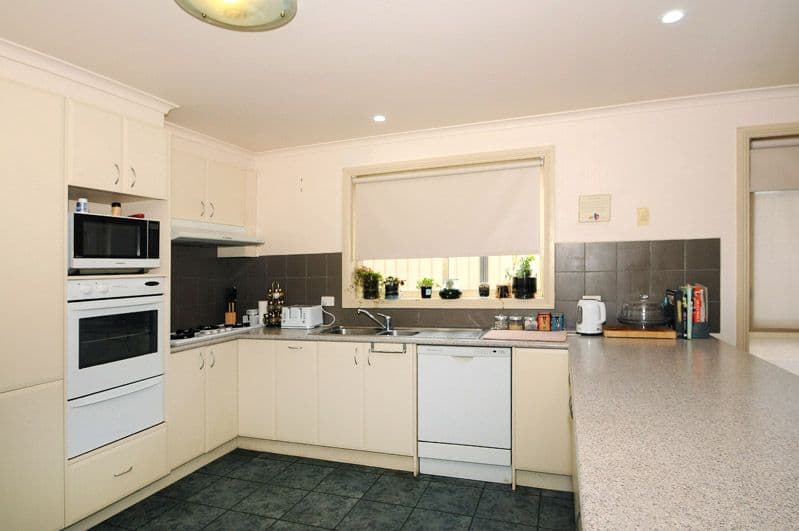 26 Allied Drive, Carrum Downs VIC 3201, Carrum Downs - Thumbnail 2