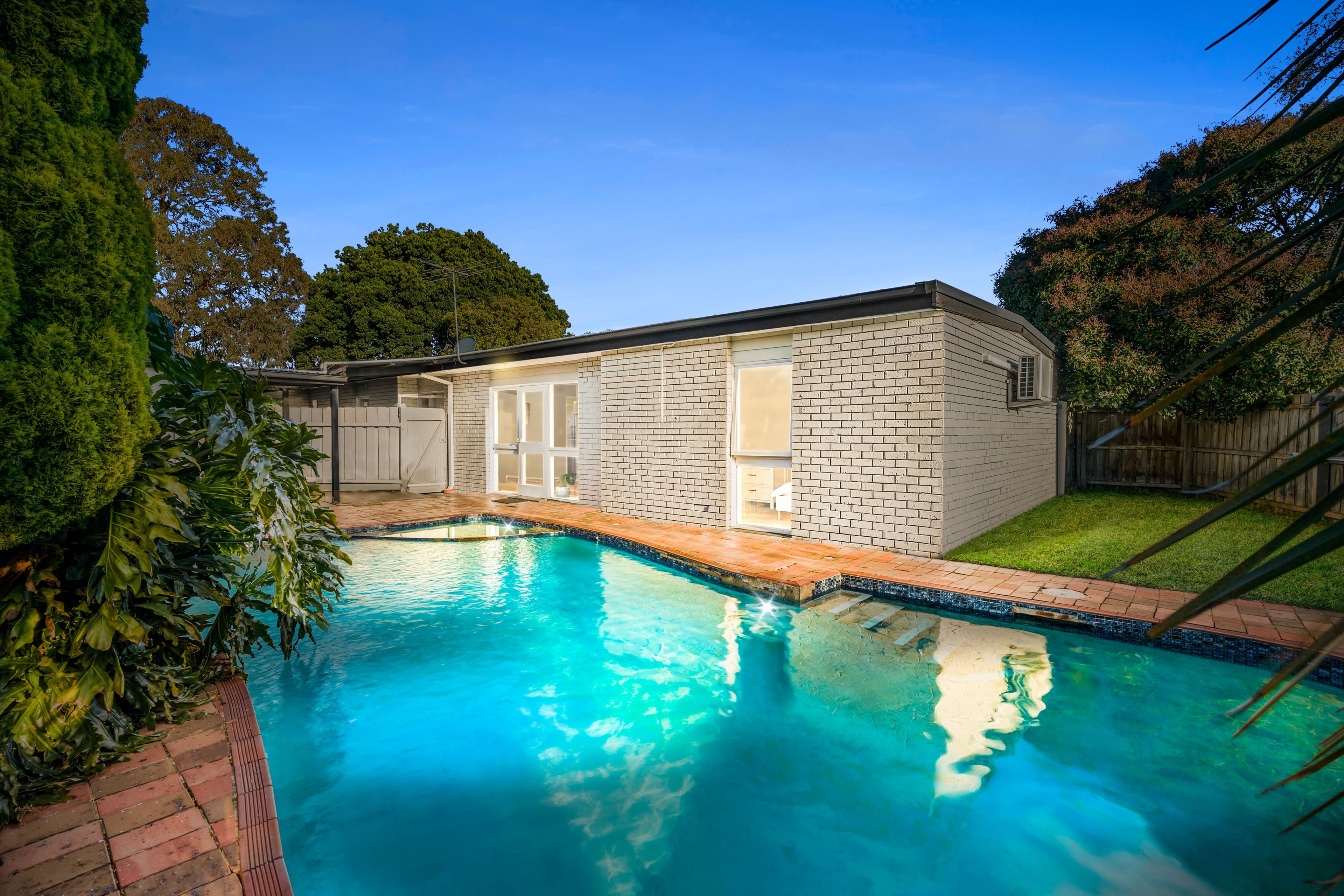 2 Carlisle Court, Frankston VIC 3199, Frankston - Image 1