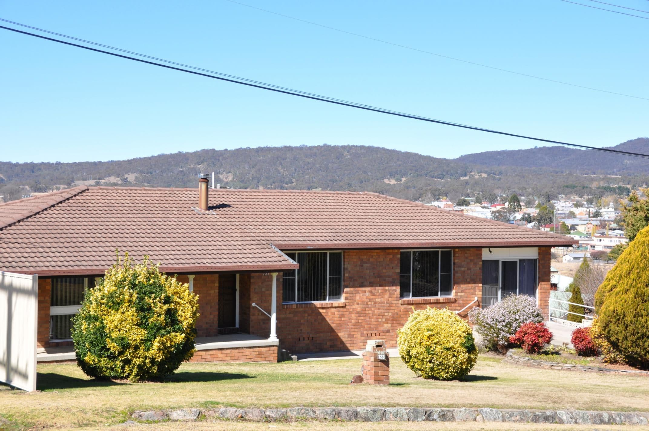 123 Pelham Street, TENTERFIELD NSW 2372, Tenterfield - Image 1