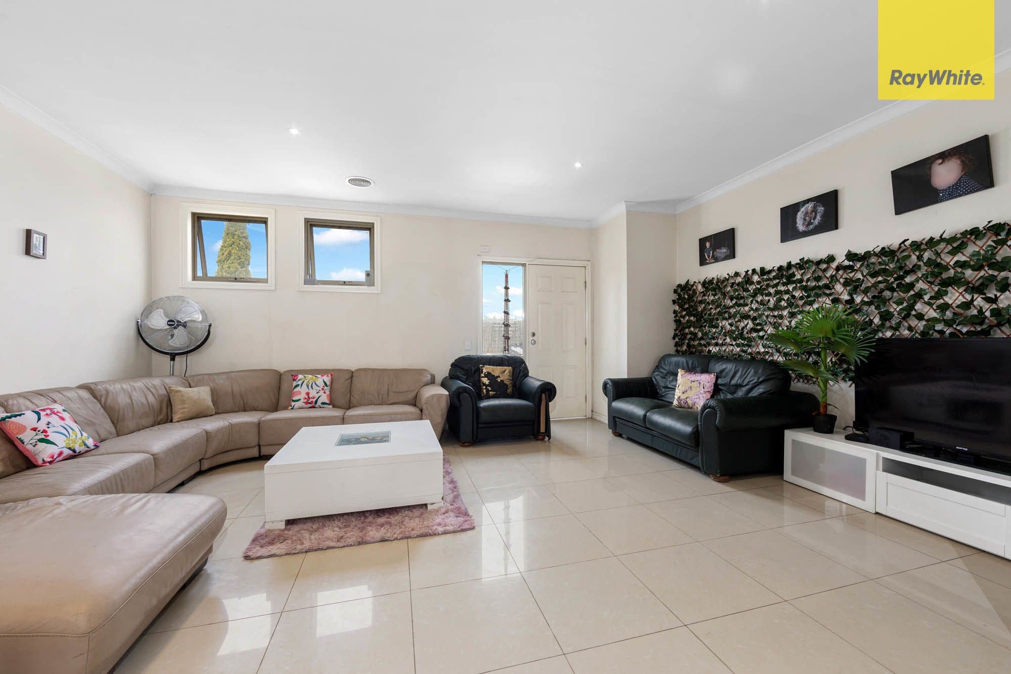 2 McArthur Avenue, St Albans VIC 3021, St Albans - Thumbnail 2