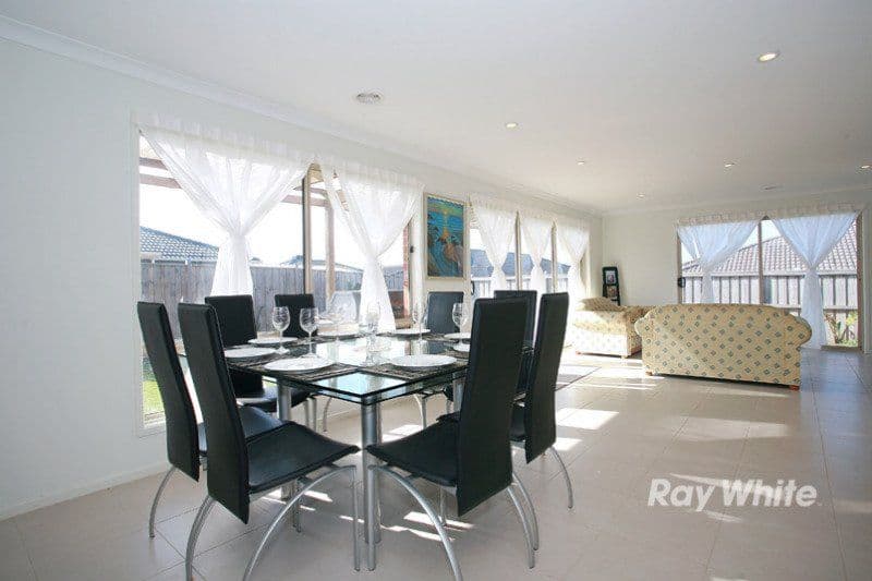 28 Yammerbook Way, CRANBOURNE VIC 3977, Cranbourne East - Thumbnail 6
