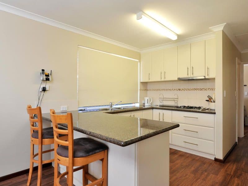 6 Ozark Place, WARNBRO WA 6169, Warnbro - Thumbnail 4