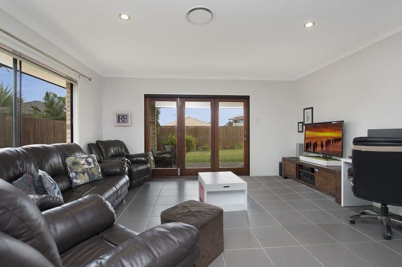 5 Suntrust Street, North Lakes QLD 4509, North Lakes - Thumbnail 3