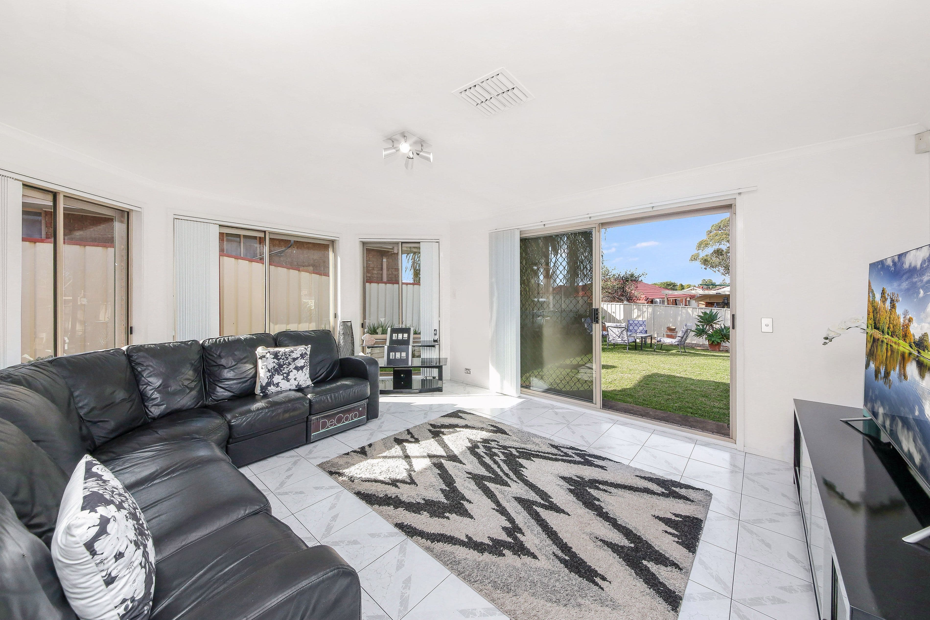 6 Tingha Close, Hinchinbrook NSW 2168, Hinchinbrook - Thumbnail 5