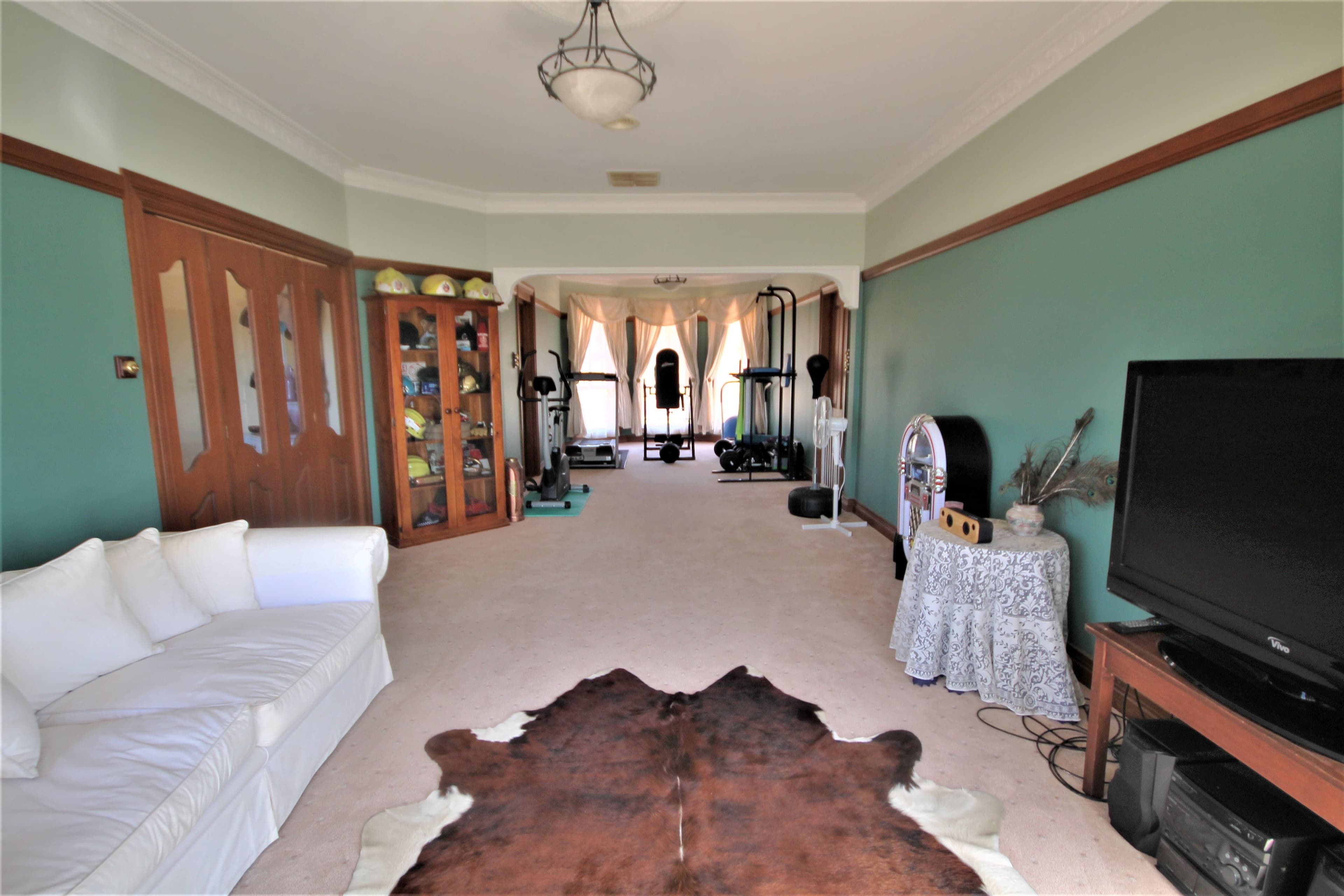 4 Forsythe Avenue, Young - Thumbnail 4
