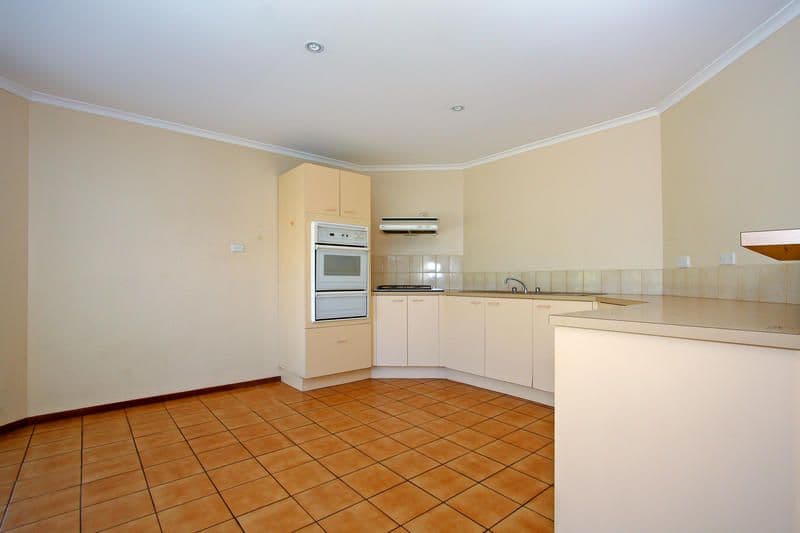21 Howqua Drive, ROSEBUD VIC 3939, Rosebud - Thumbnail 3