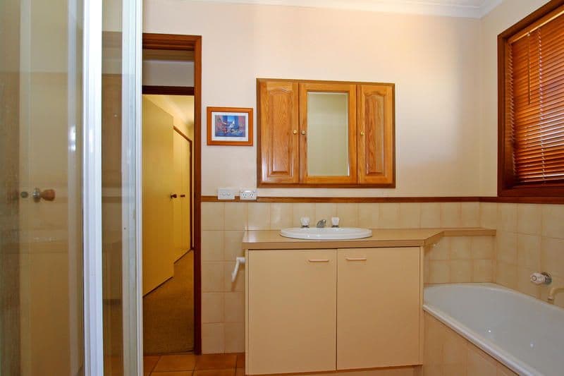 21 Howqua Drive, ROSEBUD VIC 3939, Rosebud - Thumbnail 5