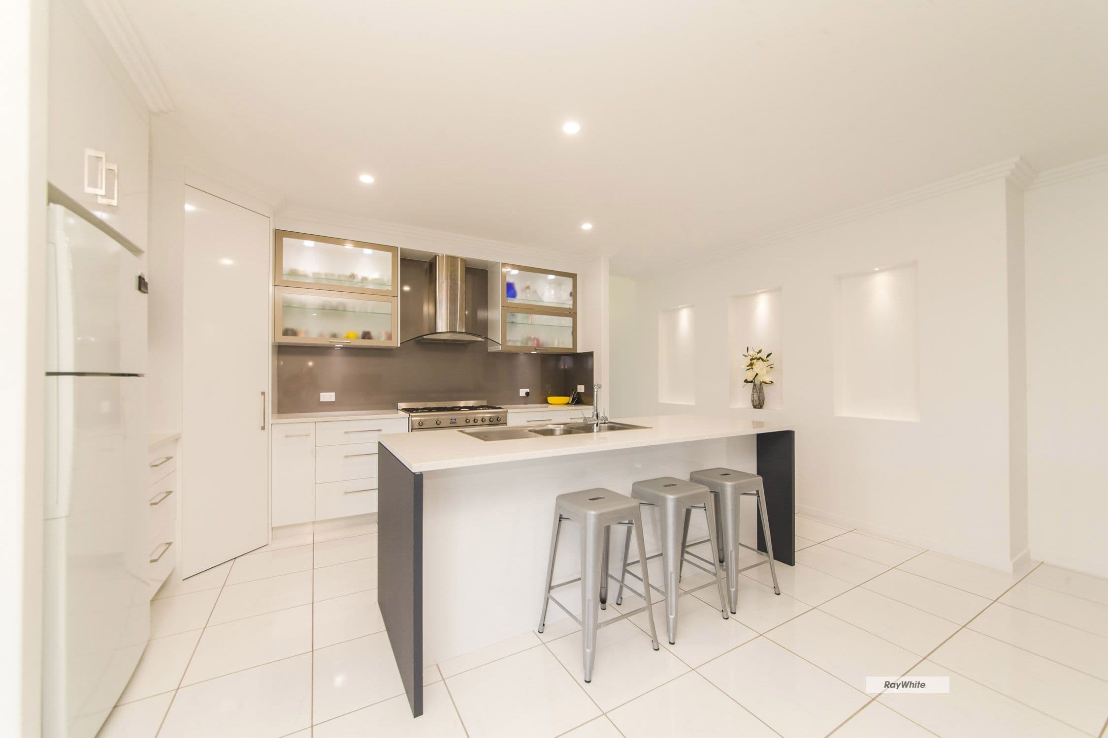 3 Waratah Court, Norman Gardens QLD 4701, Norman Gardens - Thumbnail 3