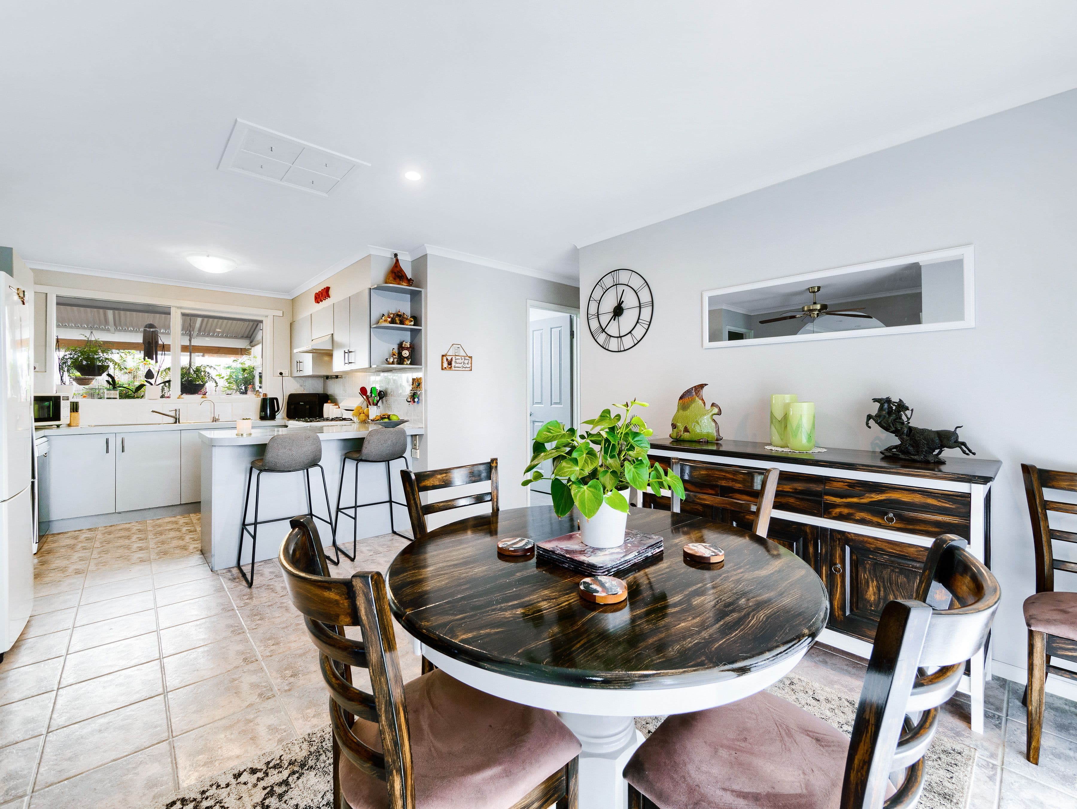 12 Todd Court, Cranbourne West VIC 3977, Cranbourne West - Thumbnail 4