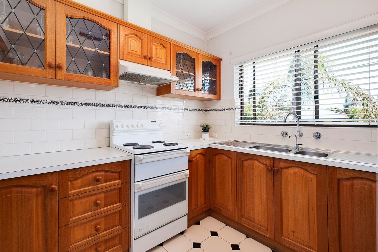 8 Connaught Street, Grange SA 5022, Grange - Thumbnail 4