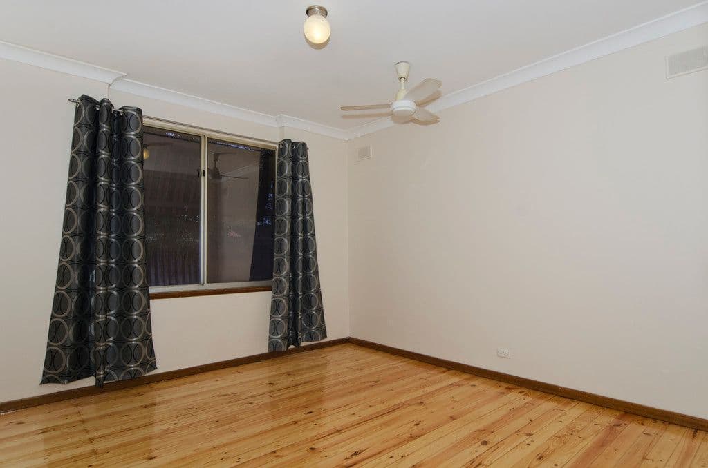 18 Haseldene Drive, CHRISTIE DOWNS SA 5164, Christie Downs - Thumbnail 8