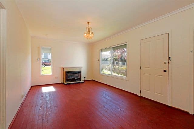25 Nisbett Street, RESERVOIR VIC 3073, Reservoir - Thumbnail 2