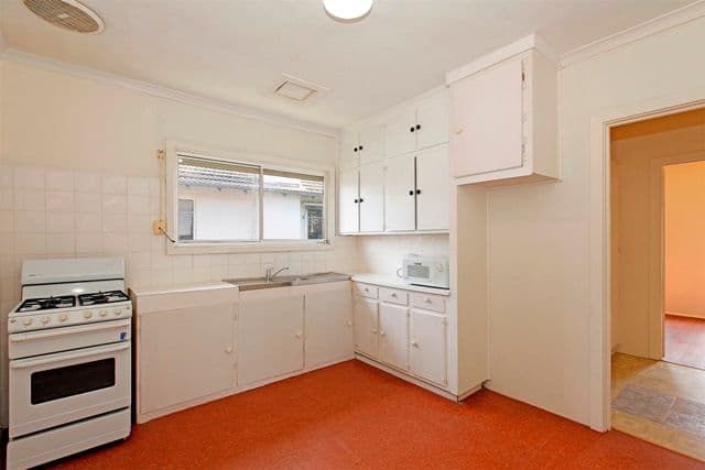 25 Nisbett Street, RESERVOIR VIC 3073, Reservoir - Thumbnail 3