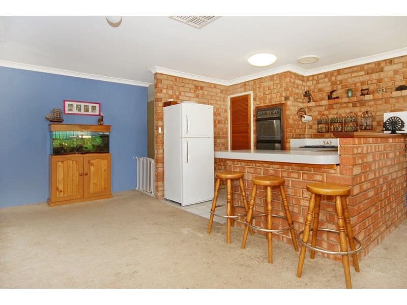 8 Giles Place, MIRRABOOKA WA 6061, Mirrabooka - Thumbnail 4