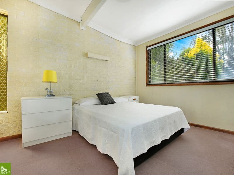 15 Loch Lomond Avenue, Farmborough Heights - Thumbnail 4