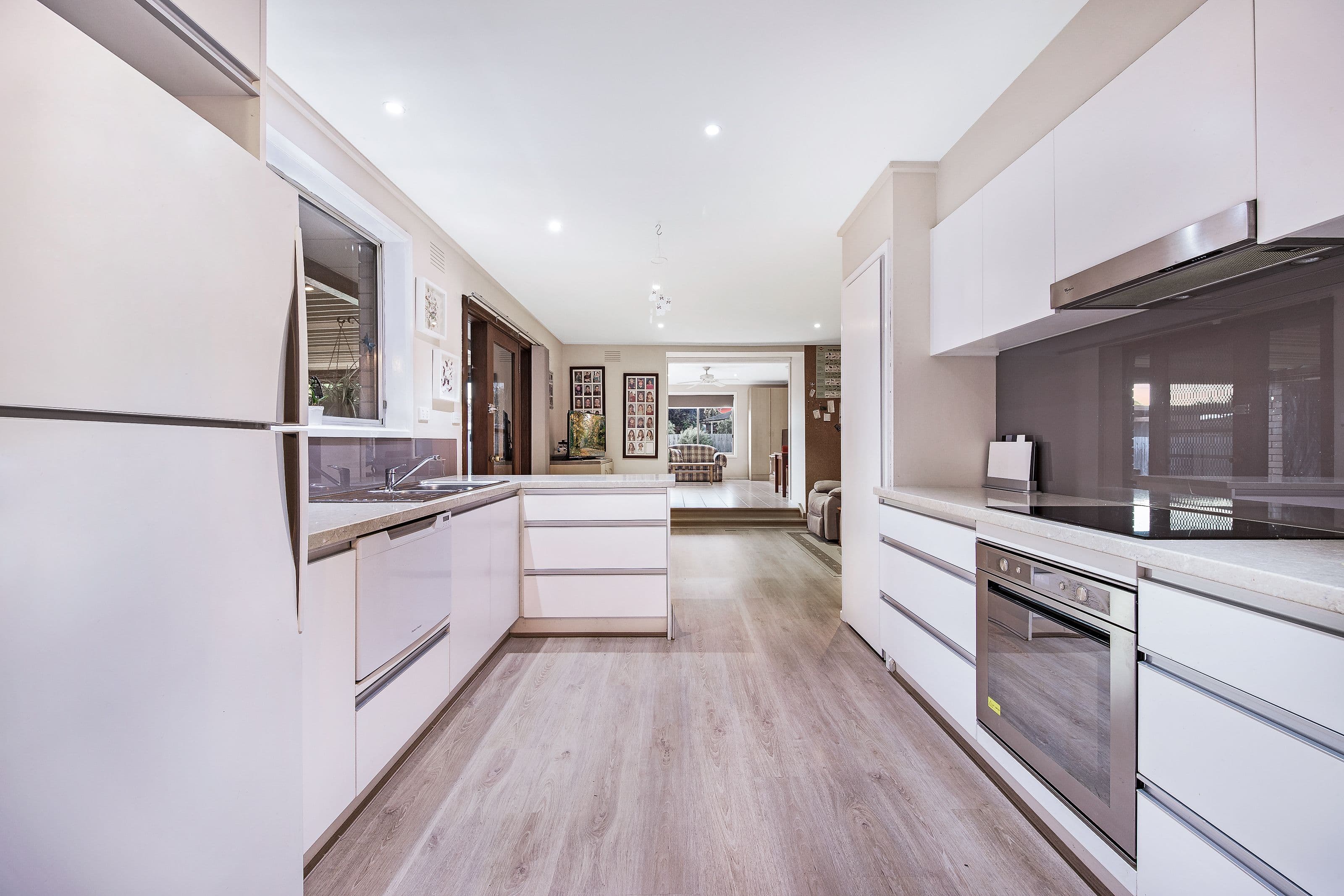 9 Andelana Avenue, Wheelers Hill VIC 3150, Wheelers Hill - Thumbnail 2
