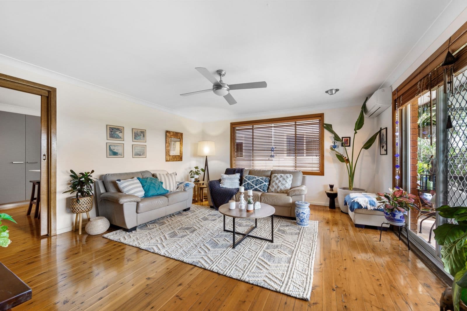 16 Woodlawn Drive, Budgewoi NSW 2262, Budgewoi - Image 1