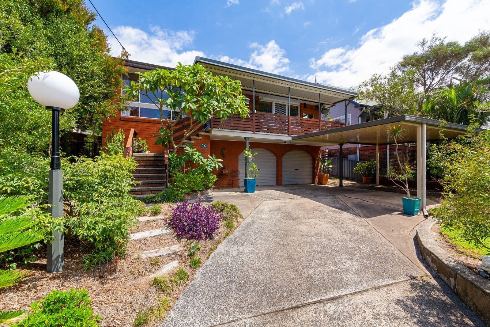 16 Woodlawn Drive, Budgewoi NSW 2262, Budgewoi - Thumbnail 2