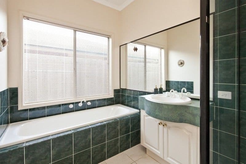 3 Carnoustie Court, ROWVILLE VIC 3178, Rowville - Thumbnail 3