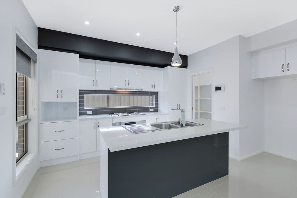 25 Meelup Rise, Epping VIC 3076, Epping - Thumbnail 2