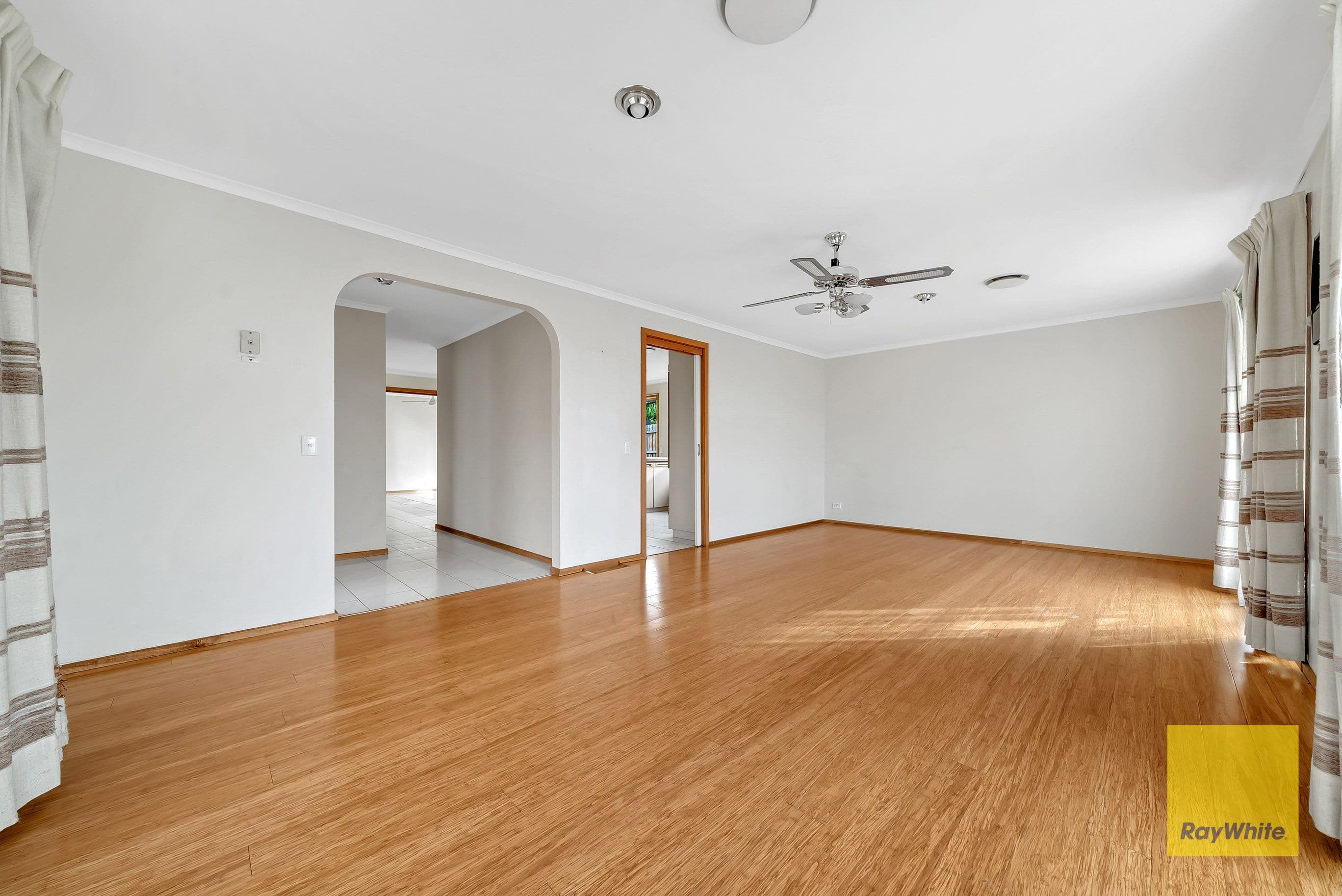 40 Mirambeek Road, Hoppers Crossing VIC 3029, Hoppers Crossing - Thumbnail 4