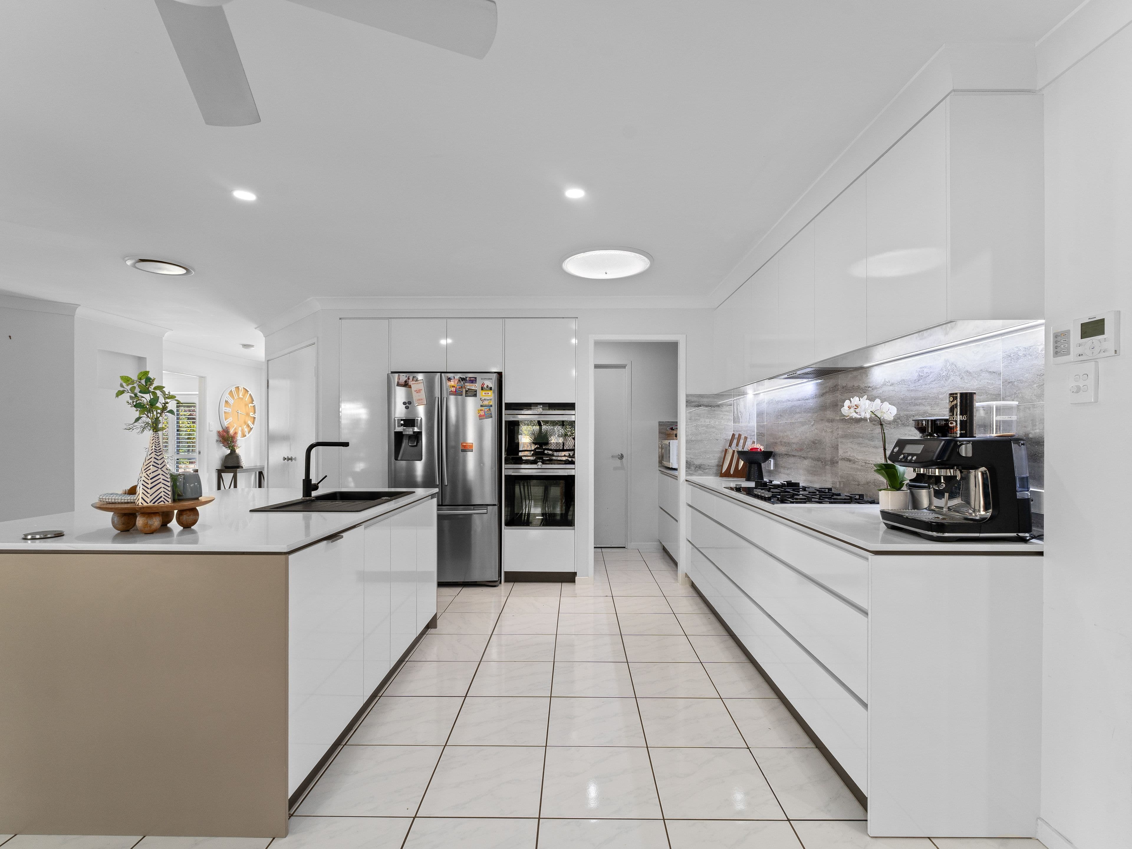 10 Goshawk Street, Upper Kedron QLD 4055, Upper Kedron - Thumbnail 4