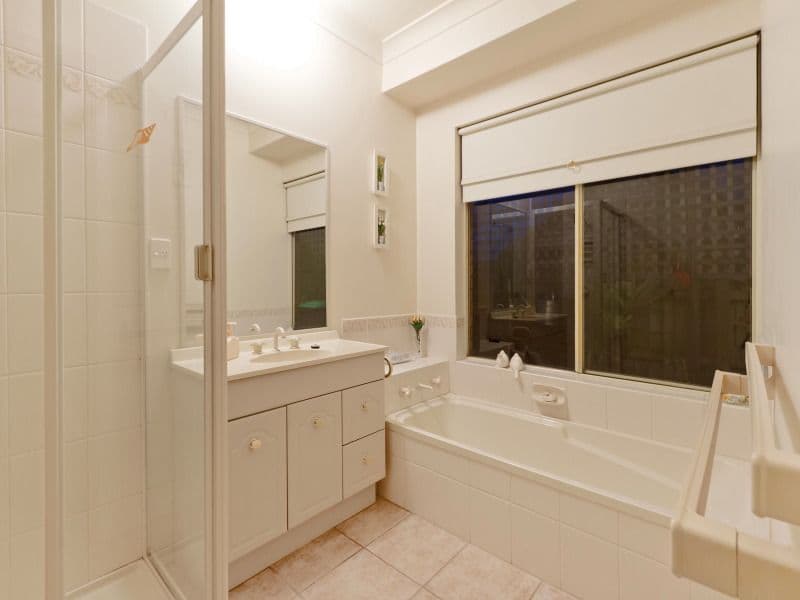 9 Kensington Avenue, FRANKSTON SOUTH VIC 3199, Frankston South - Thumbnail 8