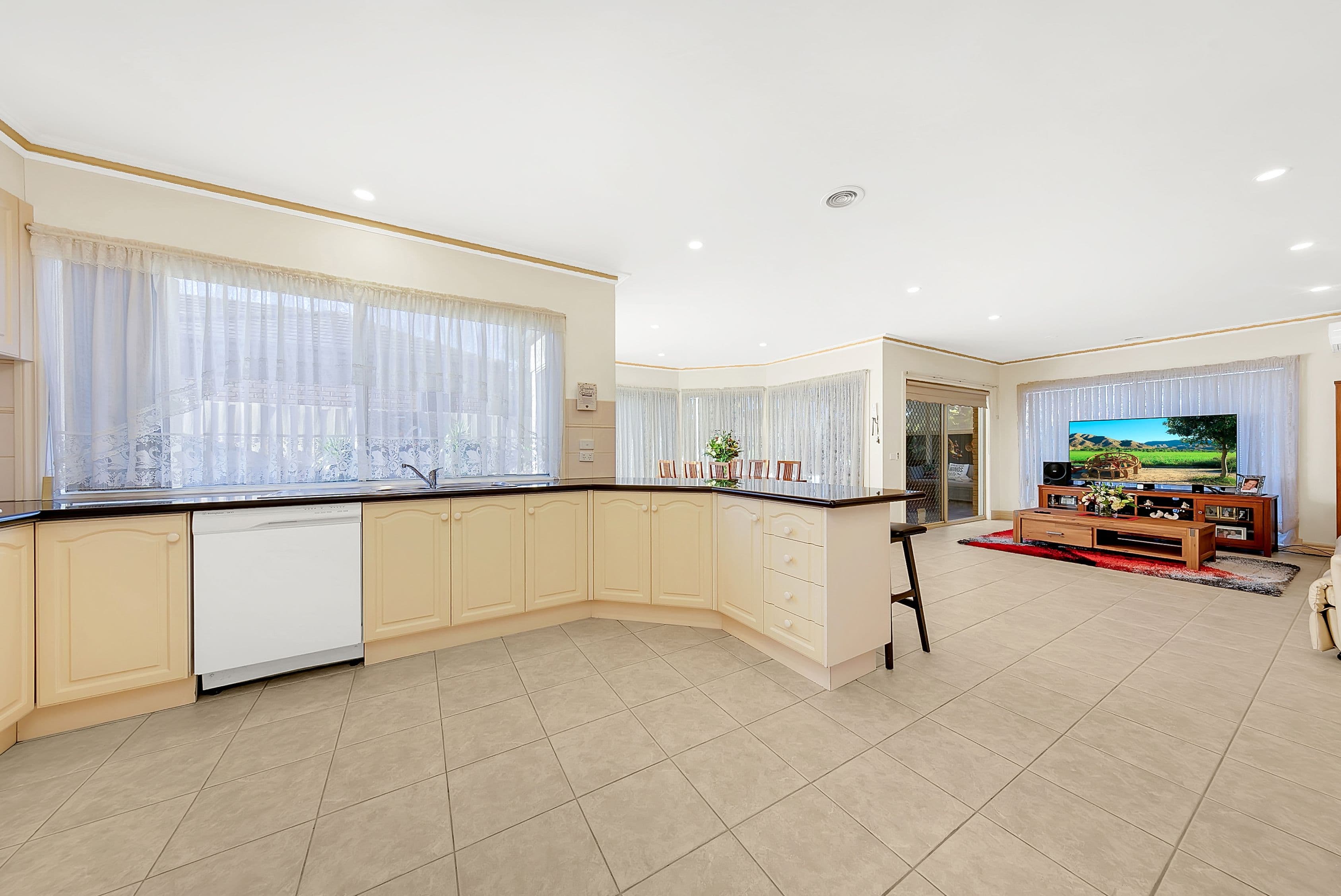 1 Reece Court, South Morang VIC 3752, South Morang - Thumbnail 7