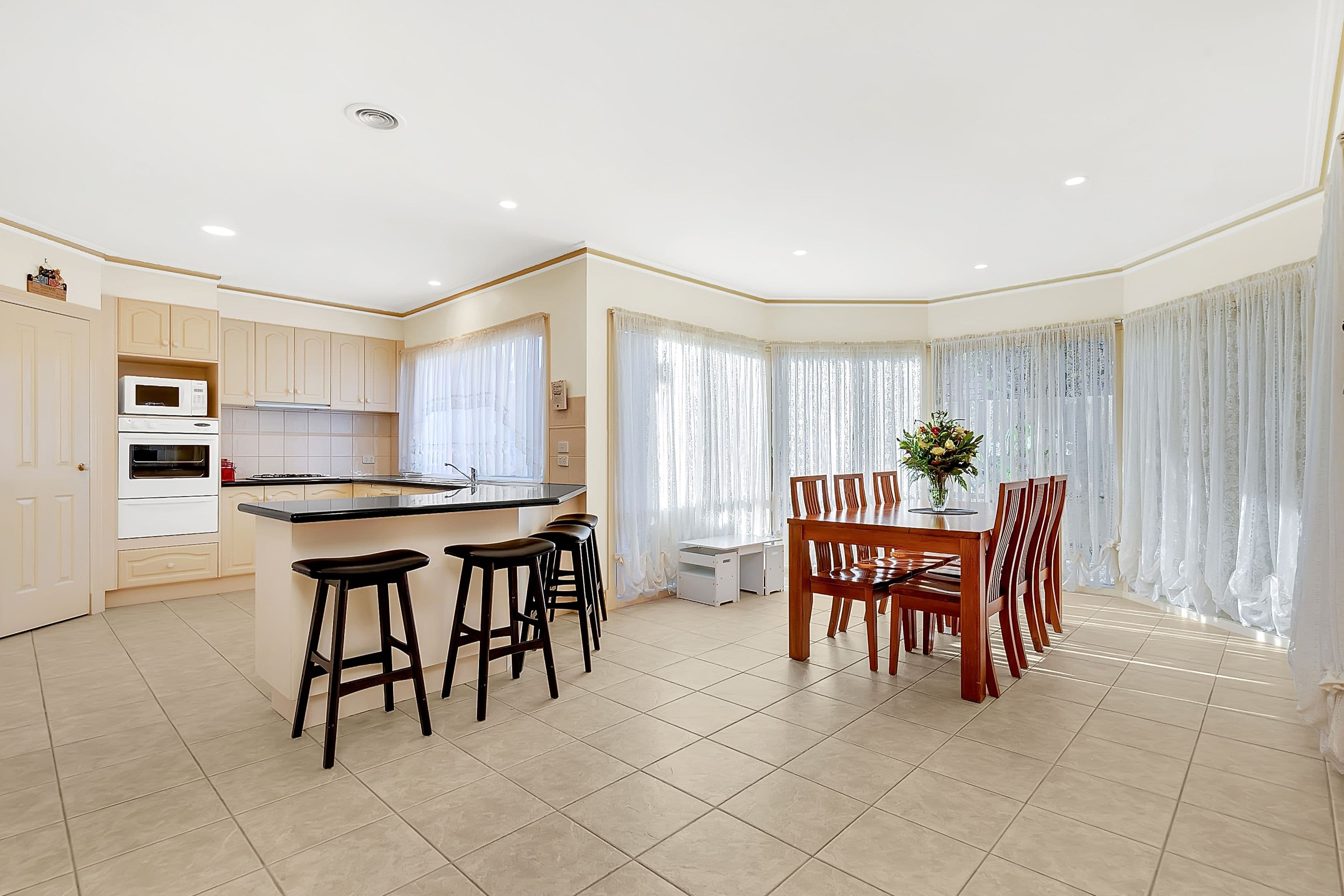 1 Reece Court, South Morang VIC 3752, South Morang - Thumbnail 8
