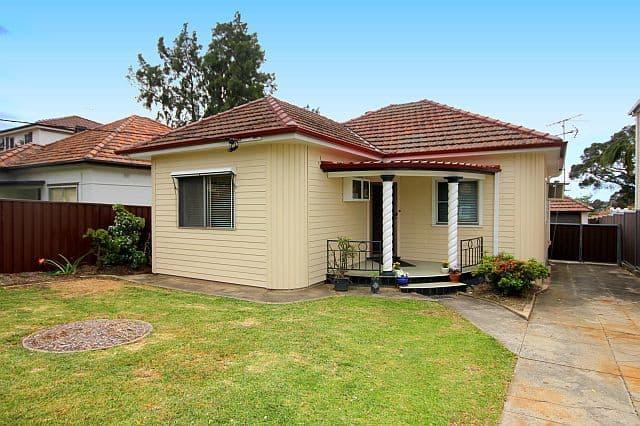 31 Avoca Street, YAGOONA NSW 2199, Yagoona - Image 1