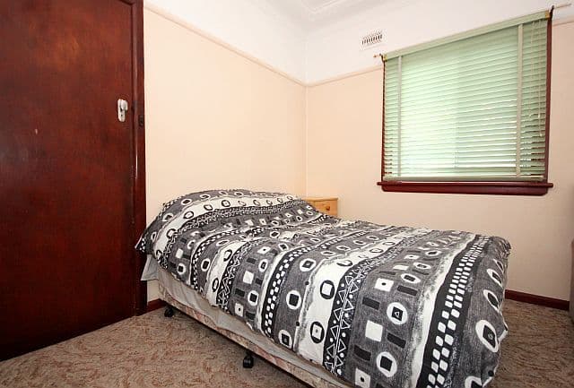 31 Avoca Street, YAGOONA NSW 2199, Yagoona - Thumbnail 6