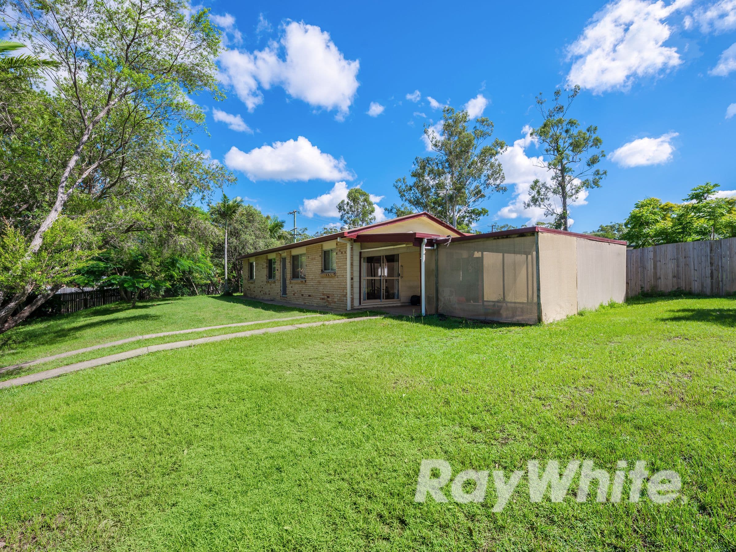 27 Gazania Street, Kingston QLD 4114, Kingston - Thumbnail 2