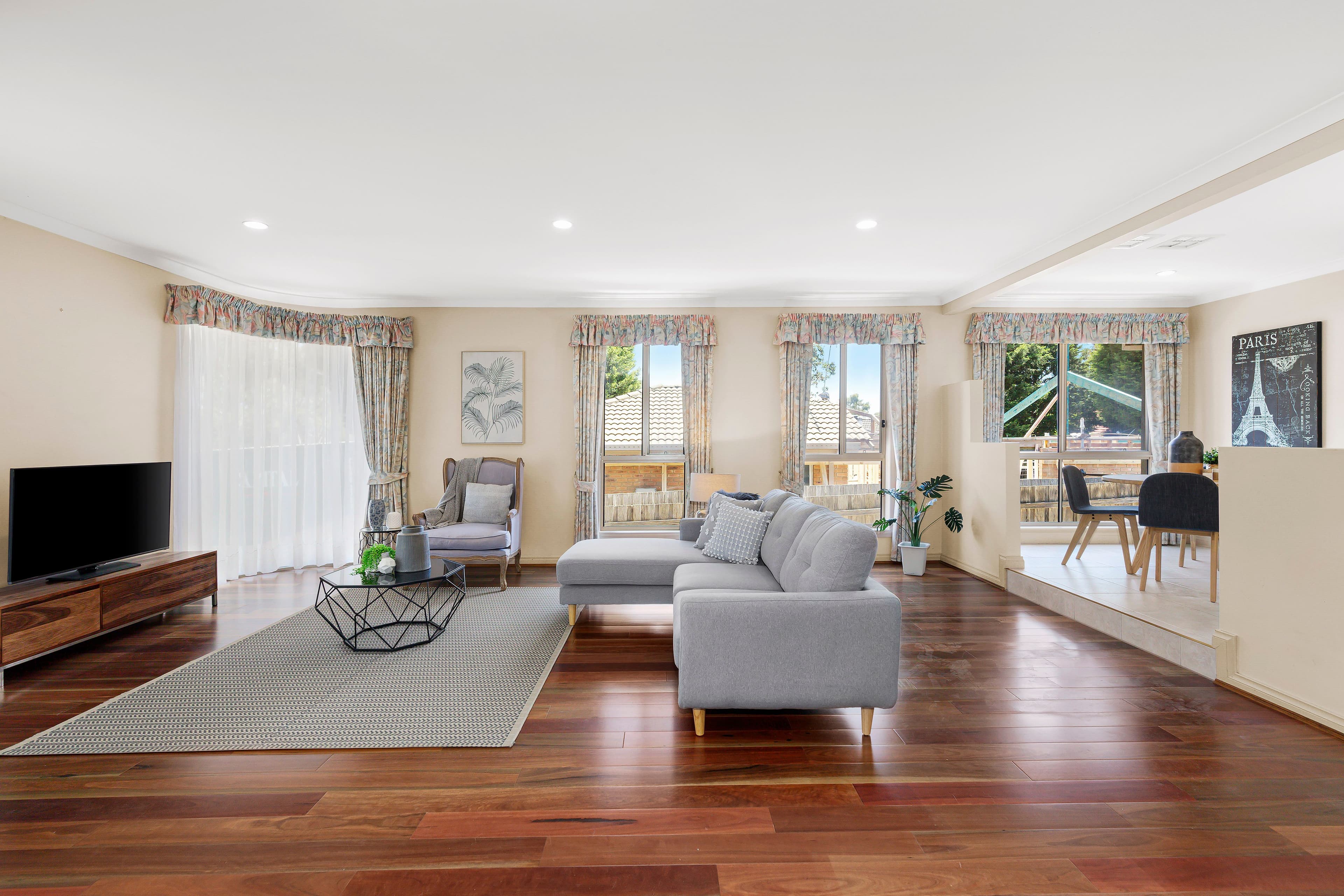 30 Farnham Crescent, Mill Park VIC 3082, Mill Park - Thumbnail 2