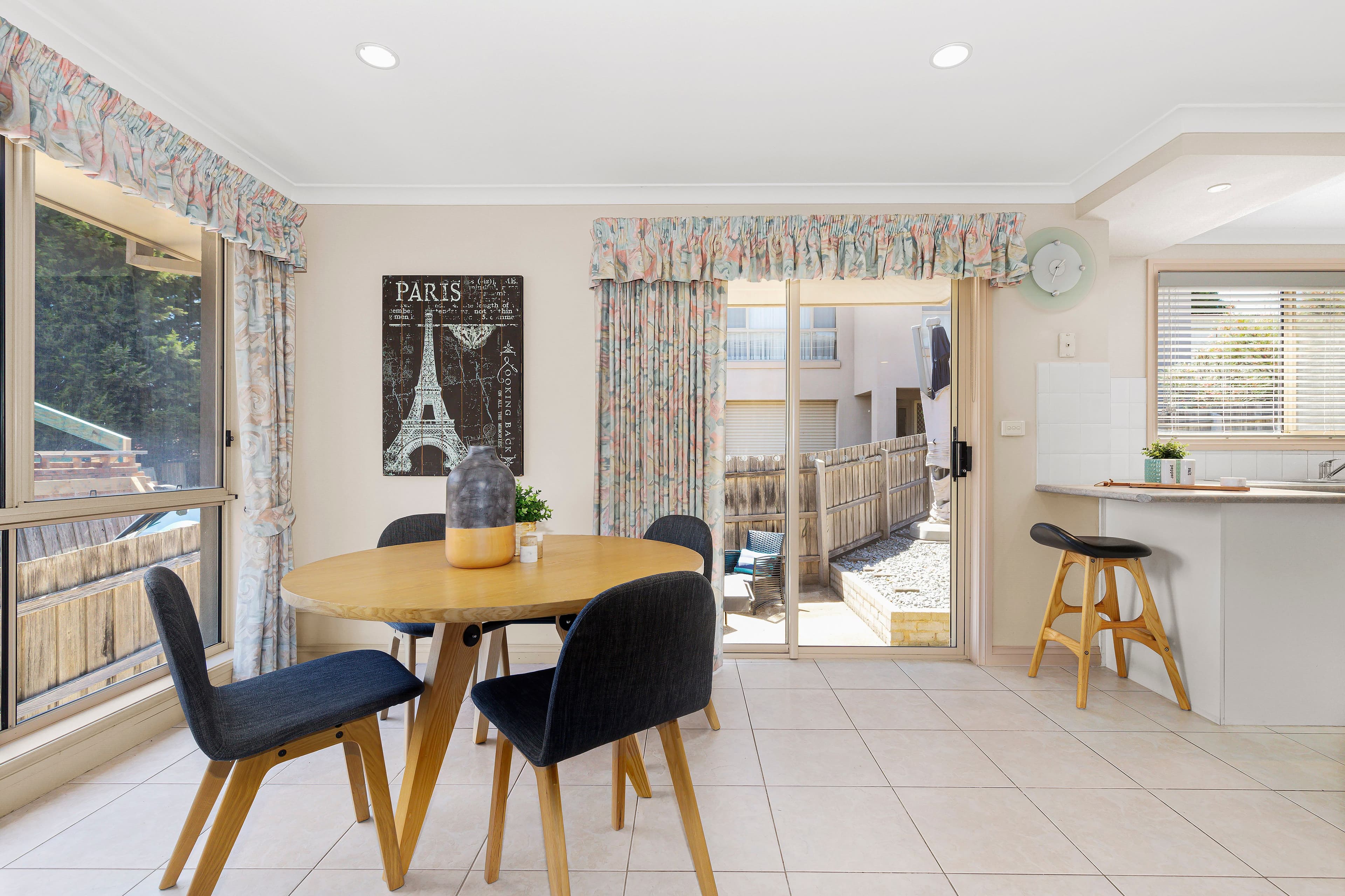 30 Farnham Crescent, Mill Park VIC 3082, Mill Park - Thumbnail 3