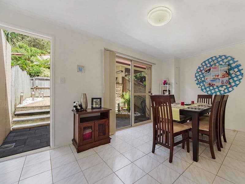 4 Sherwood Close, MUDGEERABA QLD 4213, Mudgeeraba - Thumbnail 4