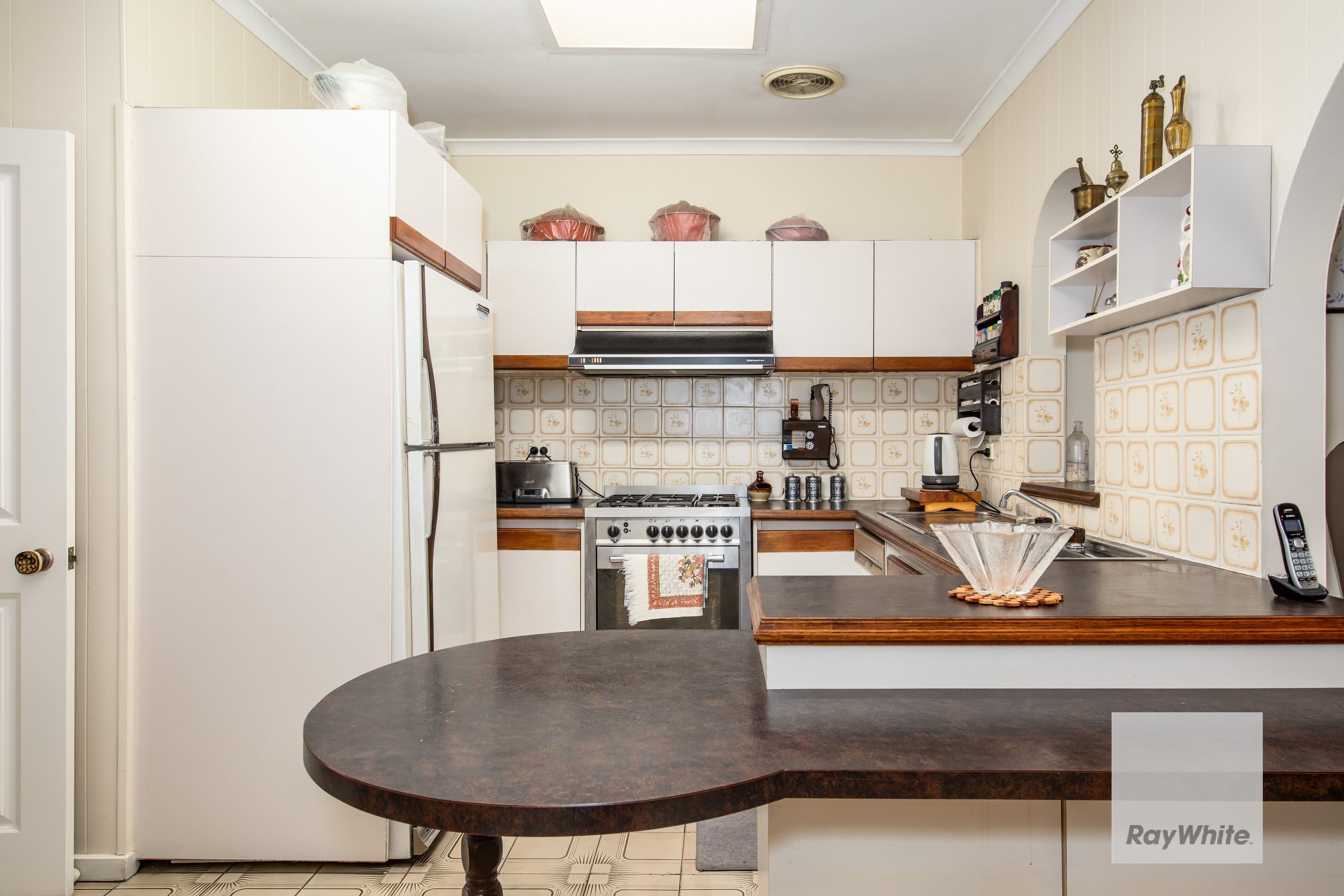 6 Mansfield Avenue, Sunshine North VIC 3020, Sunshine North - Thumbnail 3