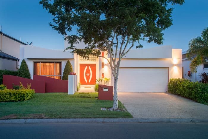 92 The Peninsula, Helensvale QLD 4212, Helensvale - Thumbnail 2