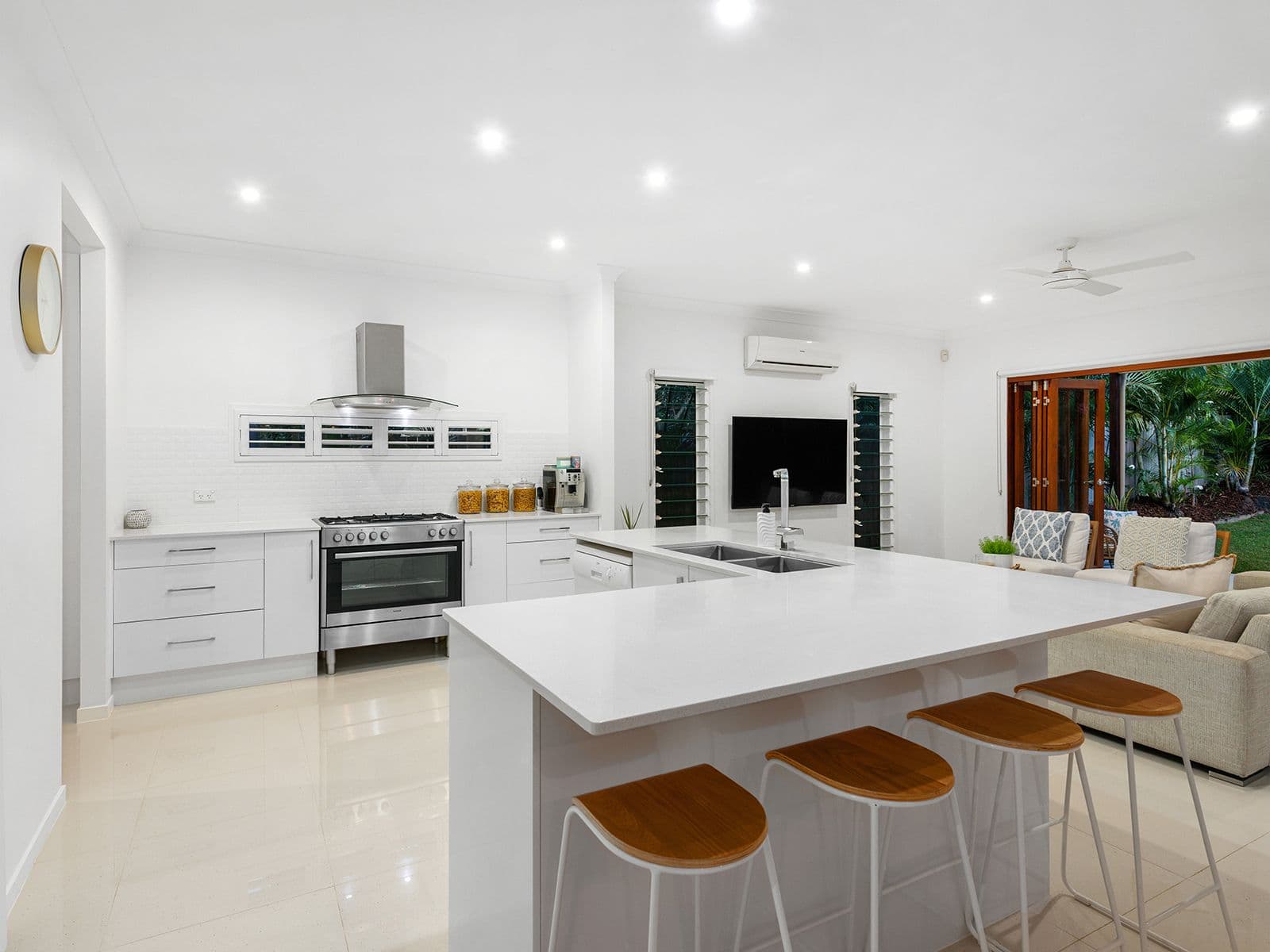 45 Lionel Street, Nudgee QLD 4014, Nudgee - Thumbnail 3