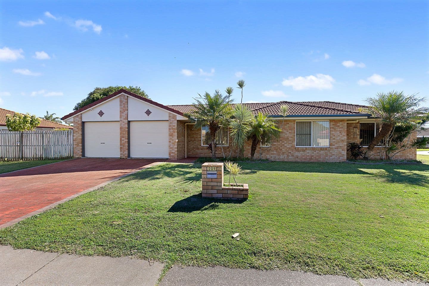 209 Dayman Street, Urangan QLD 4655, Urangan - Image 1