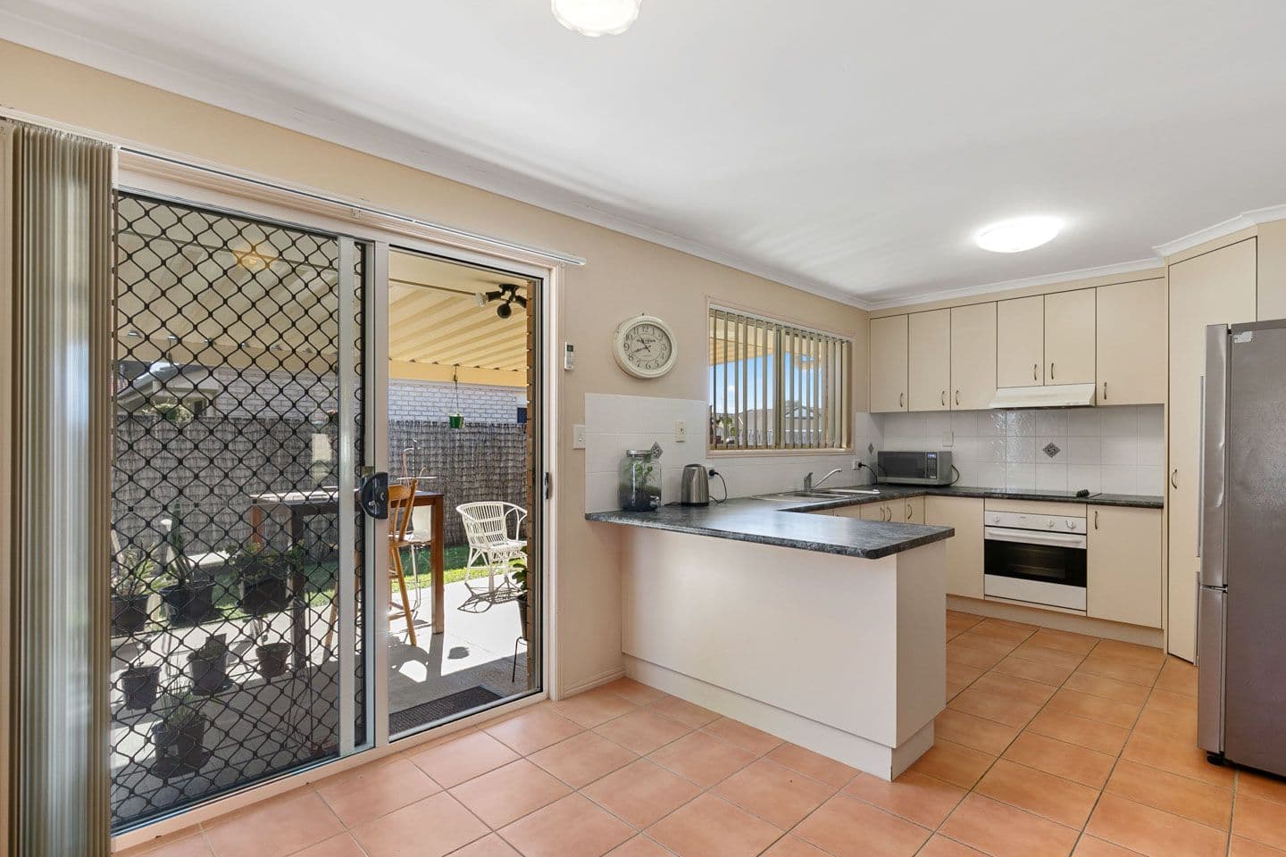 209 Dayman Street, Urangan QLD 4655, Urangan - Thumbnail 5